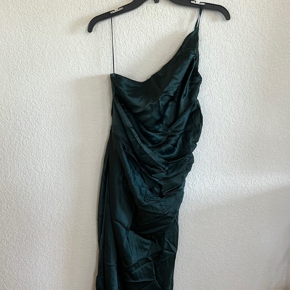 The Sei One Shoulder Midi Dress in Hunter - Picture 6 of 16